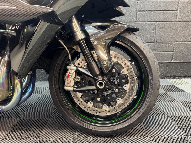 KAWASAKI Ninja H2