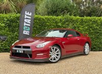 NISSAN GT-R