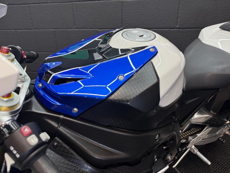 BMW S1000RR