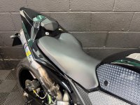 YAMAHA R1