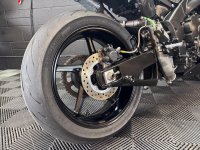 YAMAHA R1