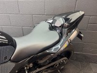 YAMAHA R1