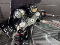 YAMAHA R1
