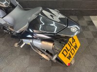 YAMAHA R1