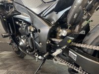 YAMAHA R1