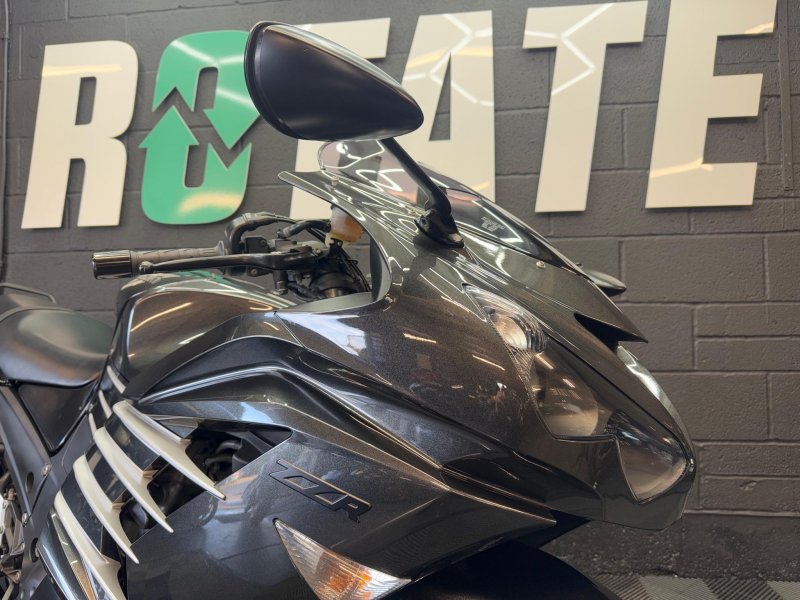 KAWASAKI ZZR1400