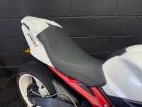 TRIUMPH STREET TRIPLE 675
