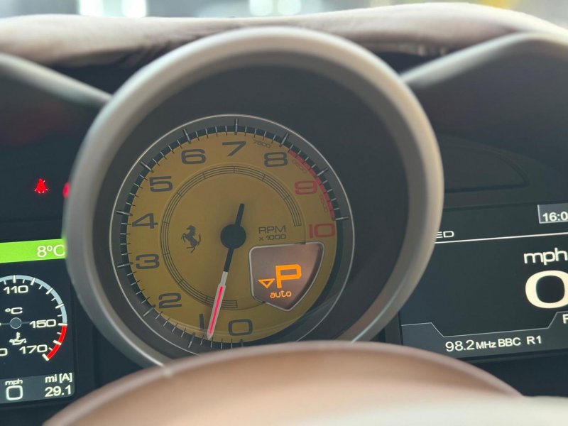 FERRARI FF