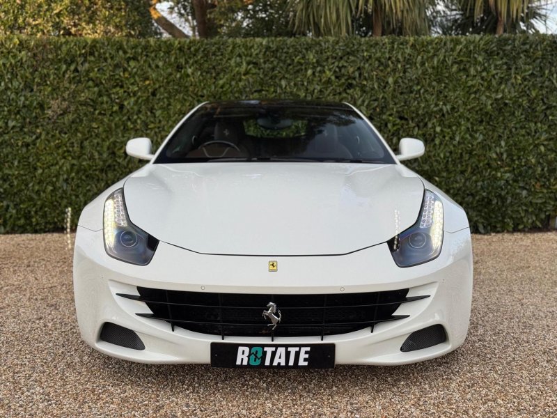 FERRARI FF