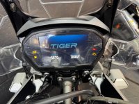 TRIUMPH TIGER 800