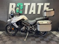 TRIUMPH TIGER 800