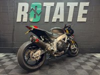 APRILIA Tuono 1100 V4