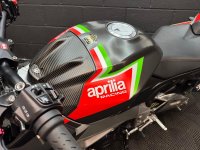 APRILIA Tuono 1100 V4