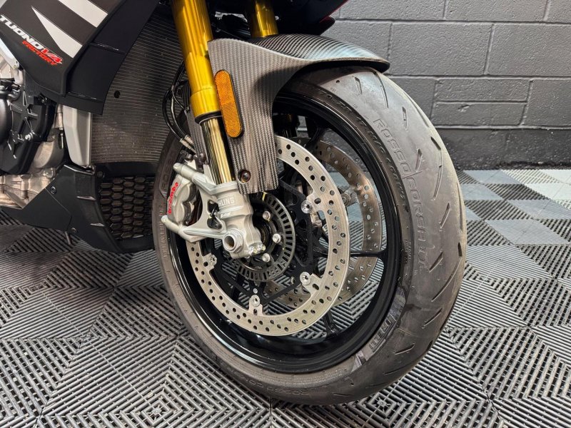 APRILIA Tuono 1100 V4