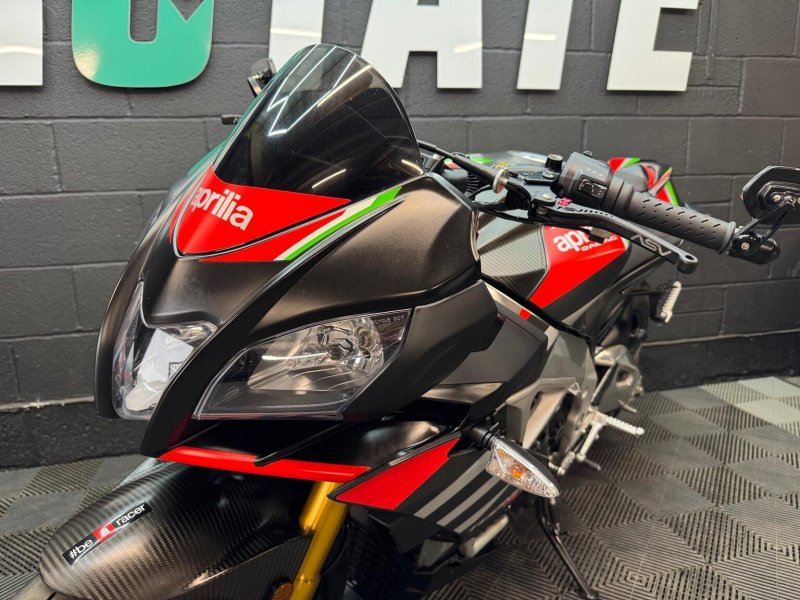 APRILIA Tuono 1100 V4