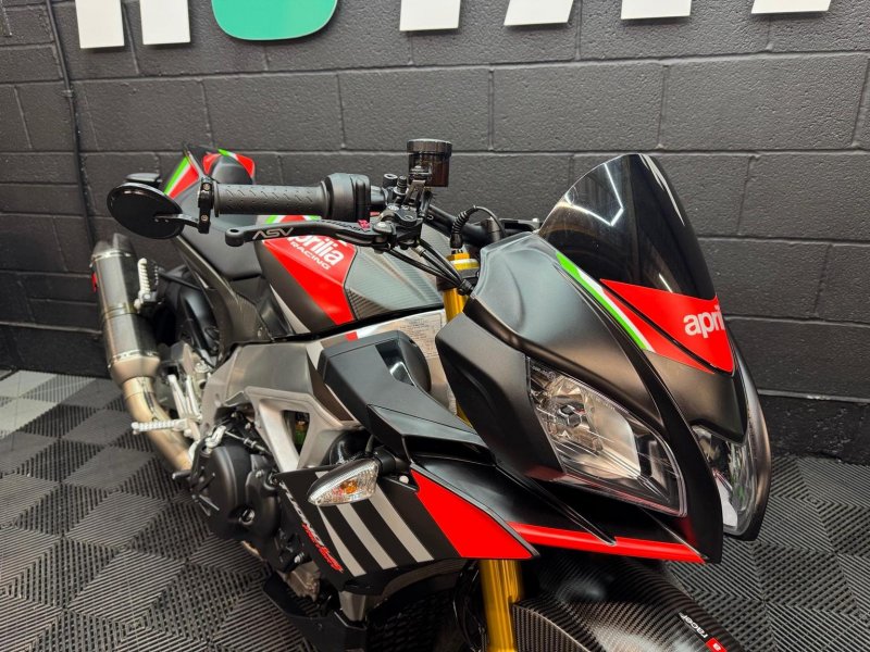 APRILIA Tuono 1100 V4