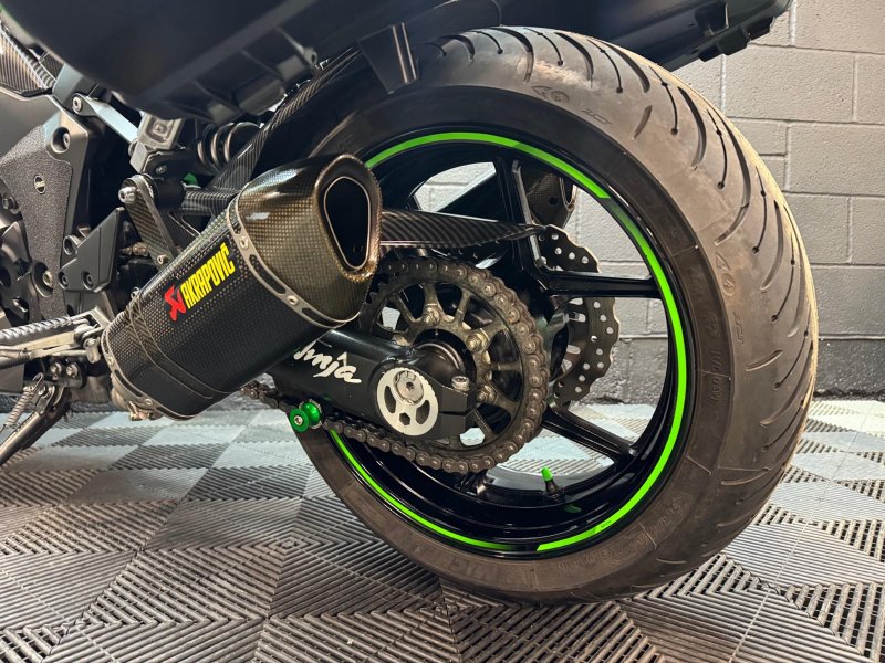 KAWASAKI Z1000