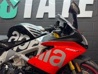 APRILIA RSV4