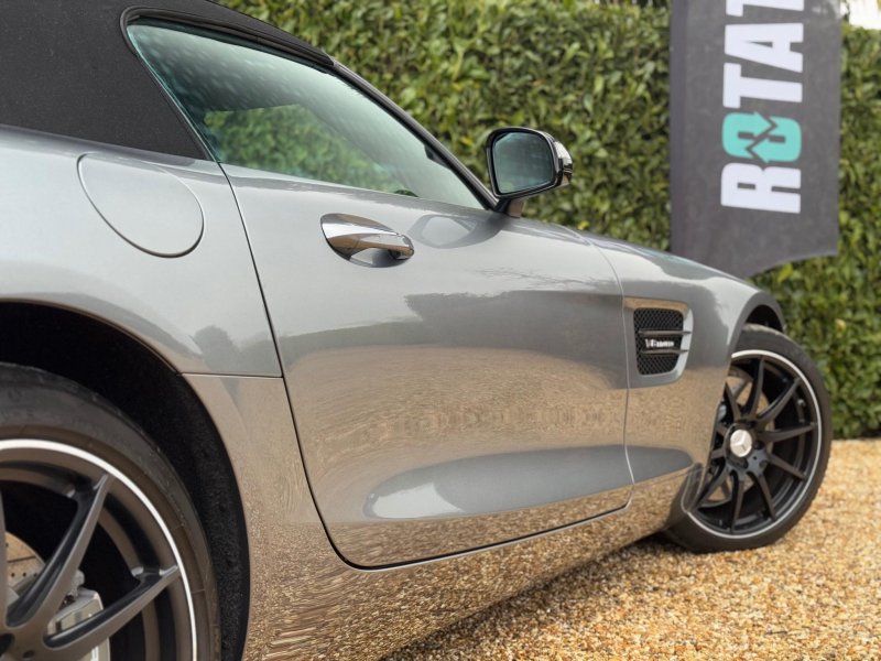 MERCEDES-BENZ AMG GT