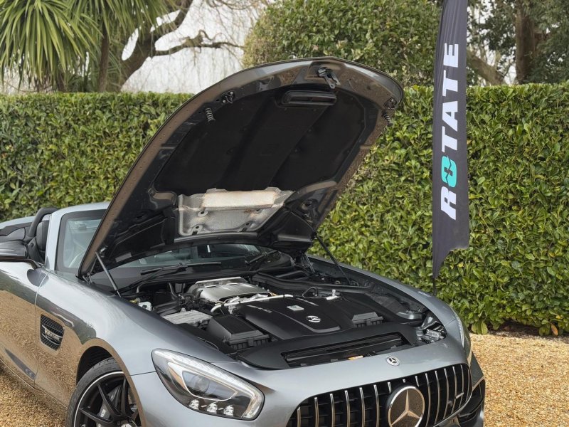 MERCEDES-BENZ AMG GT
