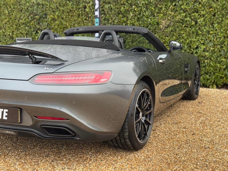 MERCEDES-BENZ AMG GT