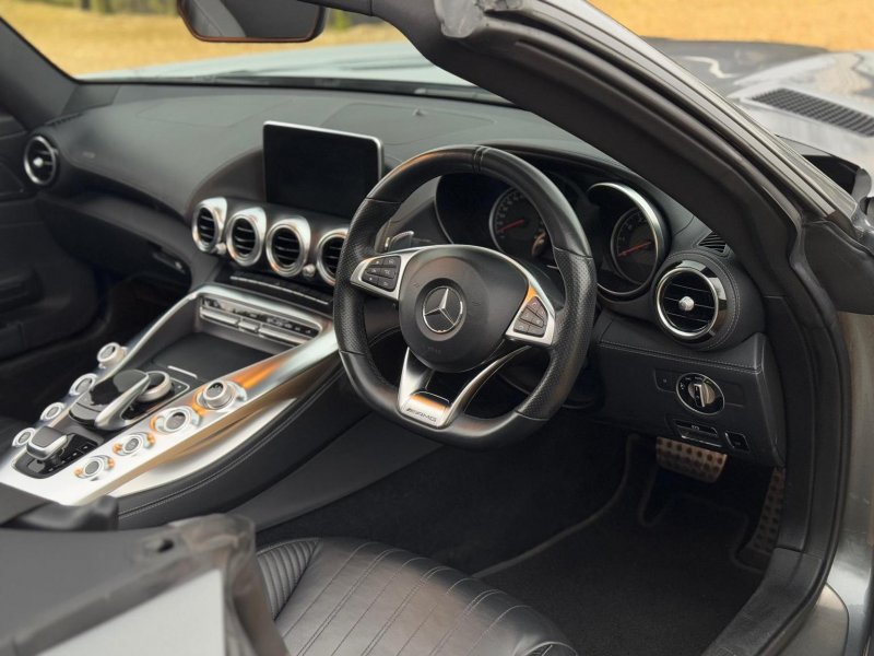 MERCEDES-BENZ AMG GT
