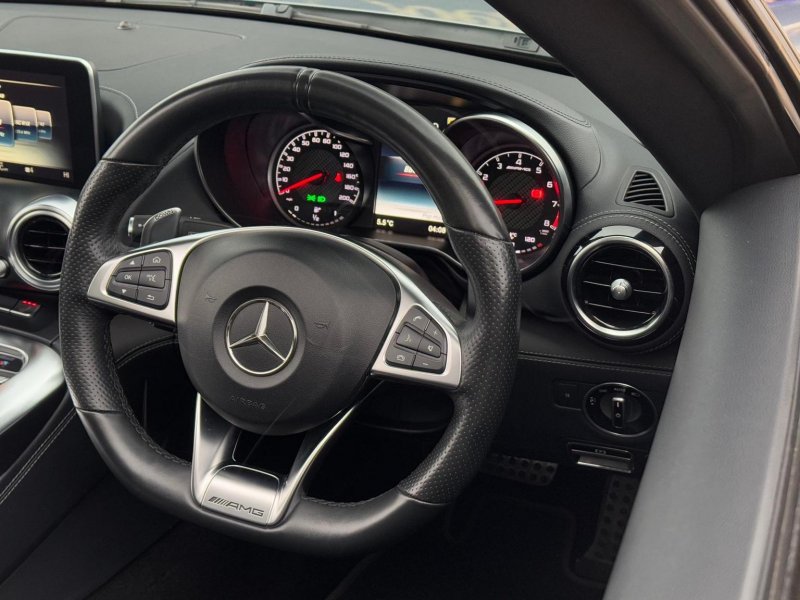 MERCEDES-BENZ AMG GT