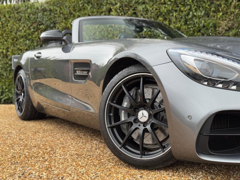 MERCEDES-BENZ AMG GT