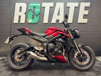TRIUMPH STREET TRIPLE 765