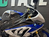 BMW HP4