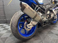 BMW HP4