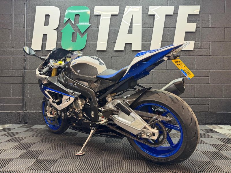 BMW HP4