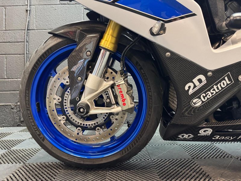 BMW HP4