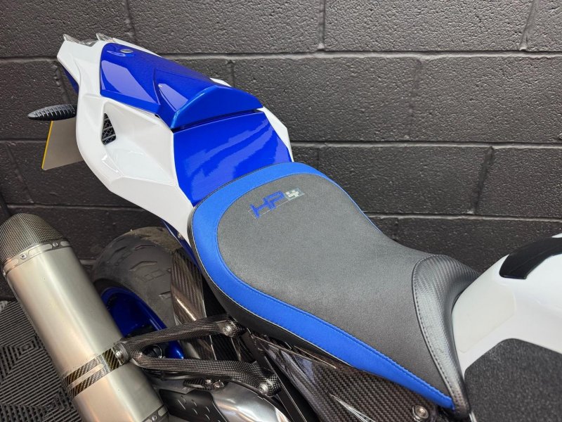 BMW HP4