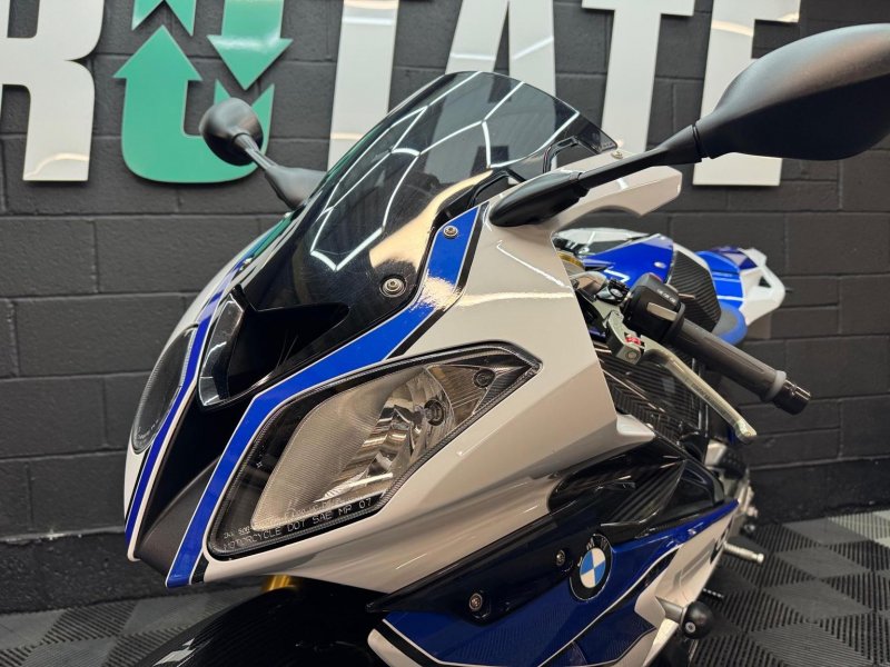 BMW HP4