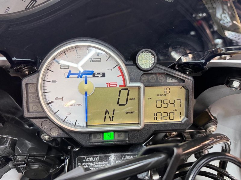 BMW HP4