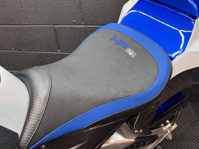 BMW HP4