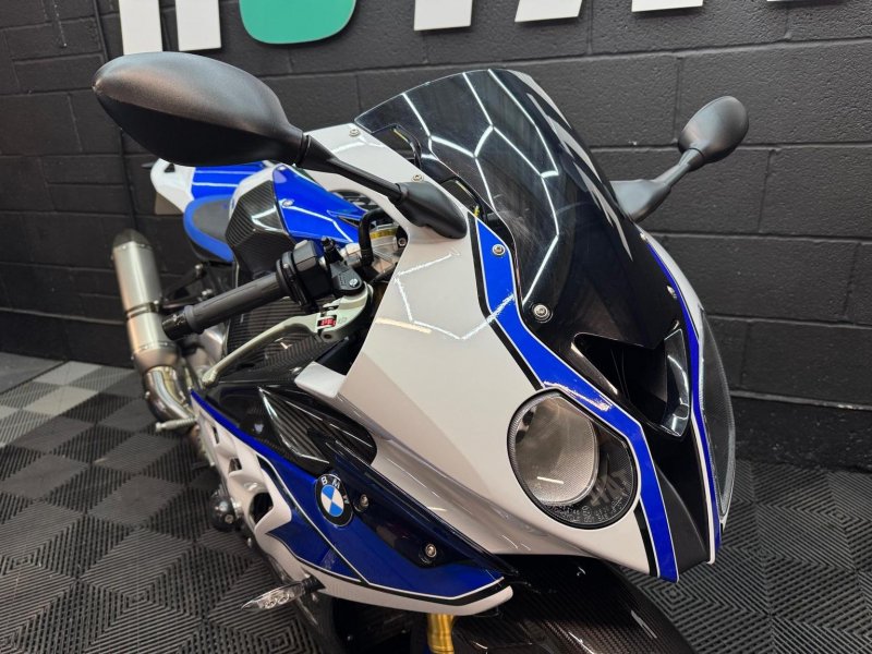 BMW HP4