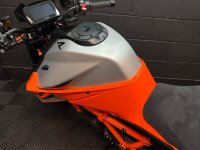 KTM 1290 SUPER DUKE R
