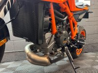 KTM 1290 SUPER DUKE R