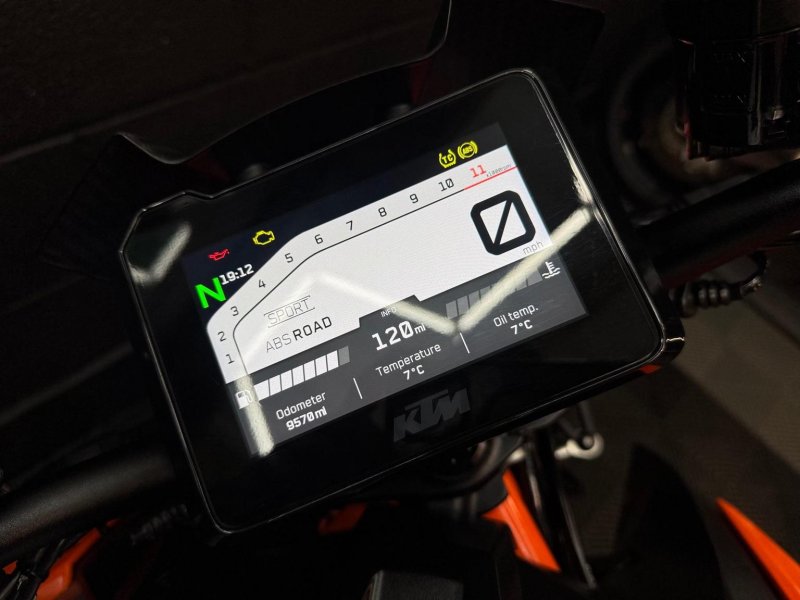 KTM 1290 SUPER DUKE R
