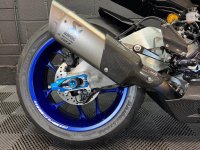 YAMAHA R1M