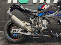 BMW M1000RR