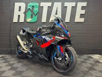 BMW M1000RR