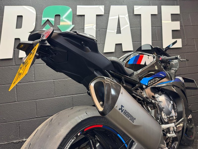 BMW M1000RR