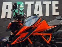 KTM 1290 SUPER DUKE R