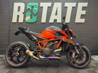KTM 1290 SUPER DUKE R