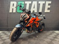 KTM 1290 SUPER DUKE R