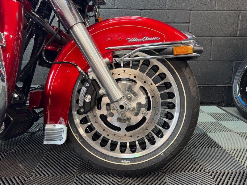 HARLEY-DAVIDSON Touring
