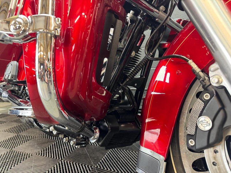 HARLEY-DAVIDSON Touring